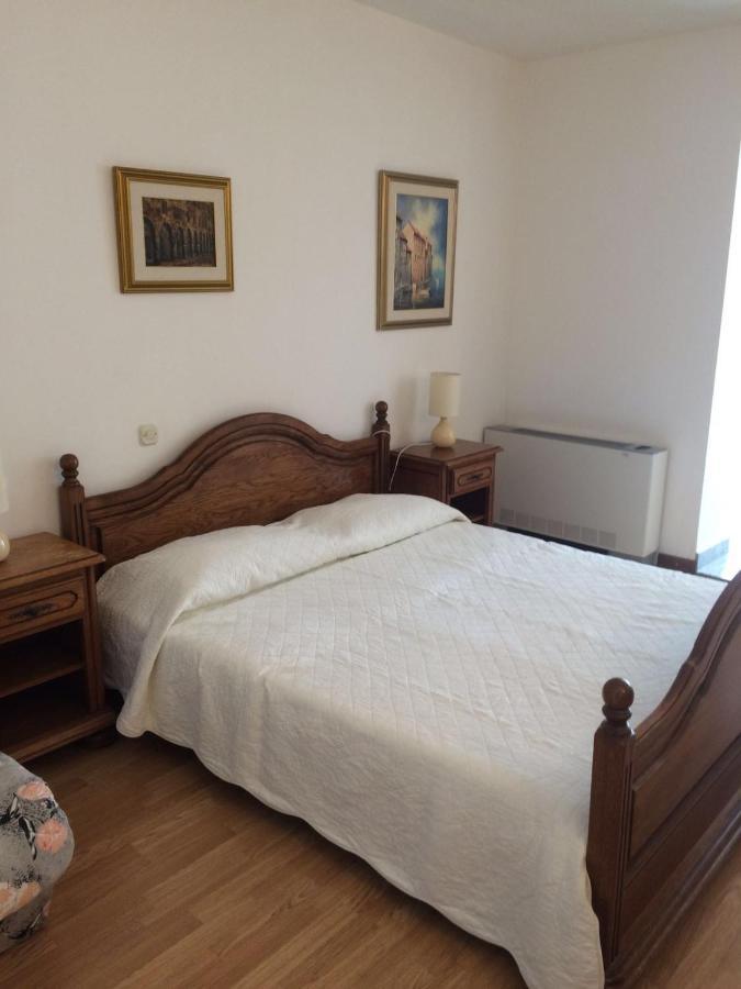 Sun Apartment *