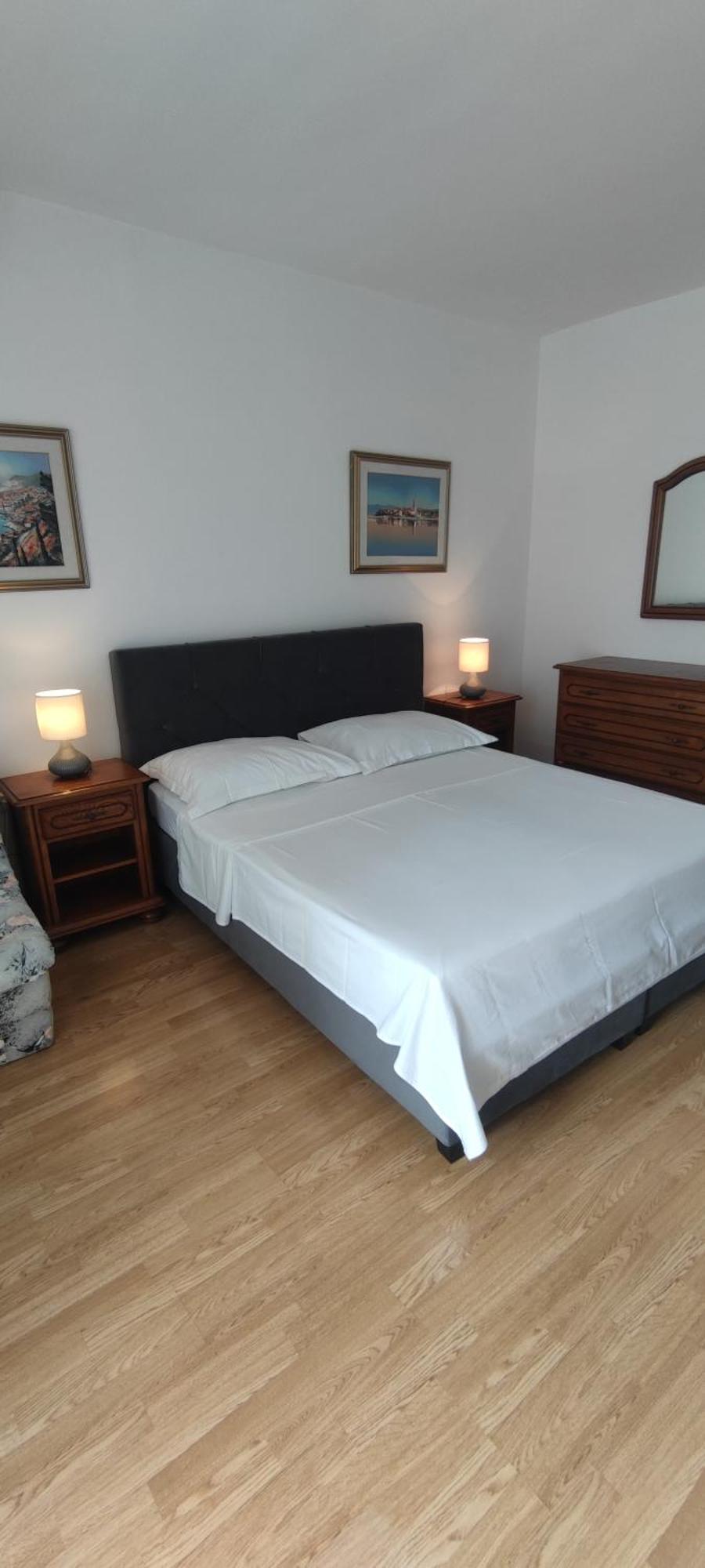 Sun Apartment